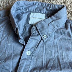 American Eagle Button up Shirt